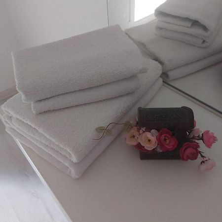 Martina Sun Apartment Zadar Bagian luar foto