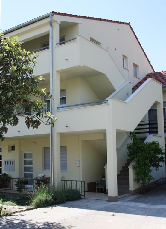 Martina Sun Apartment Zadar Ruang foto