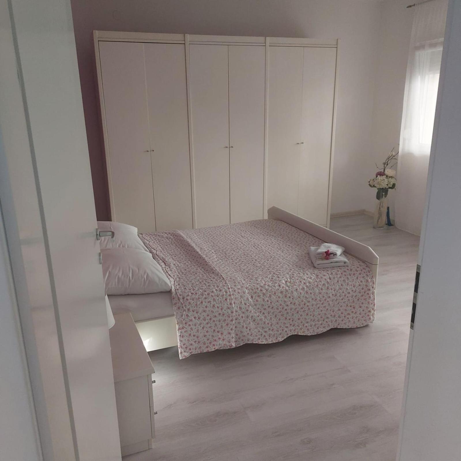 Martina Sun Apartment Zadar Bagian luar foto